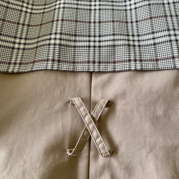 Ellen Tracy Raincoat - Size Large, EUC - Picture 2 of 12